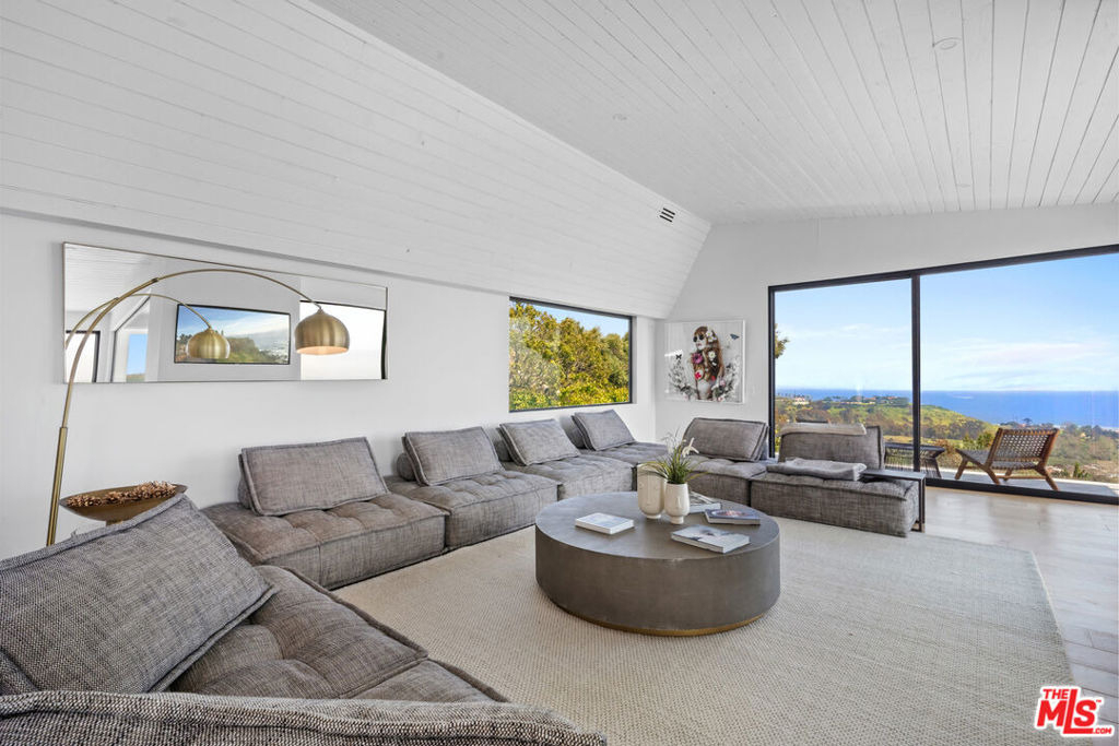 23812 Malibu Crest Drive - Photo 5