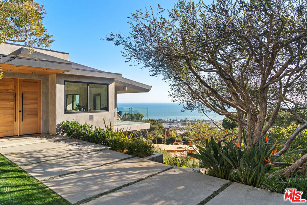 23812 Malibu Crest Drive - Photo 1