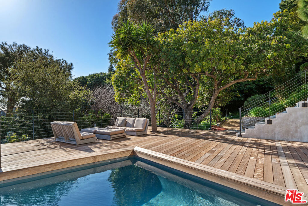 23812 Malibu Crest Drive - Photo 27
