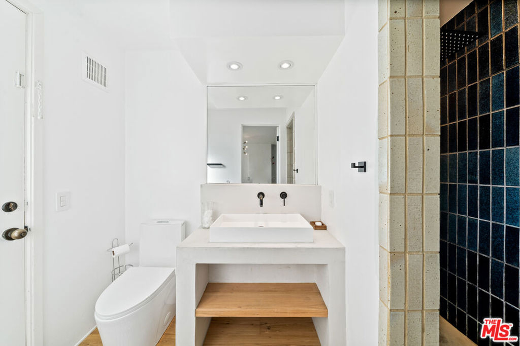 23812 Malibu Crest Drive - Photo 19
