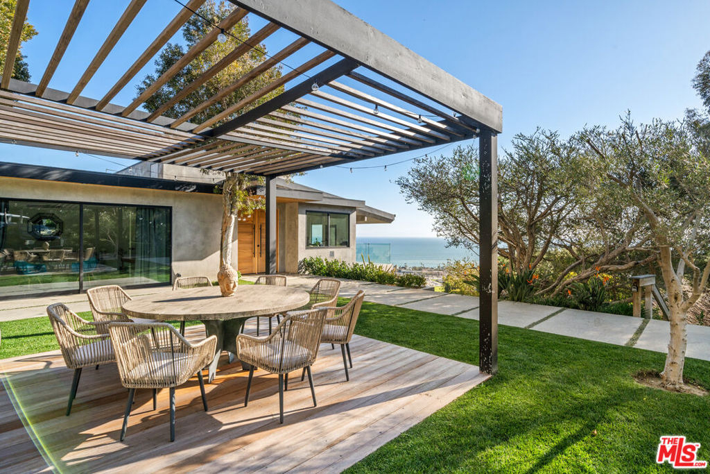 23812 Malibu Crest Drive - Photo 23