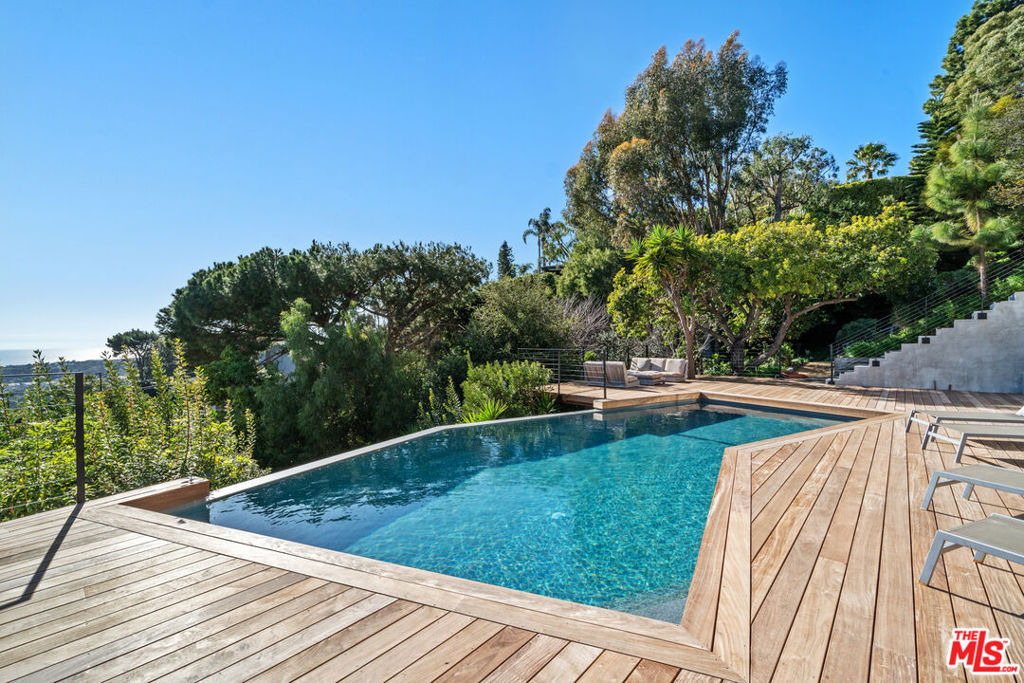 23812 Malibu Crest Drive - Photo 28