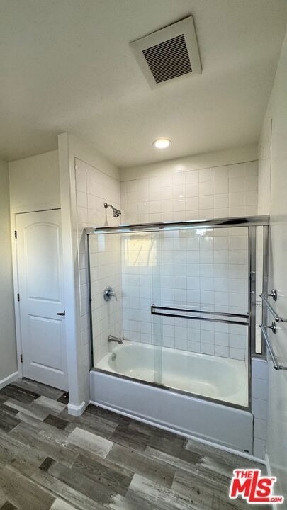 15360 Wyandotte Street - Photo 11