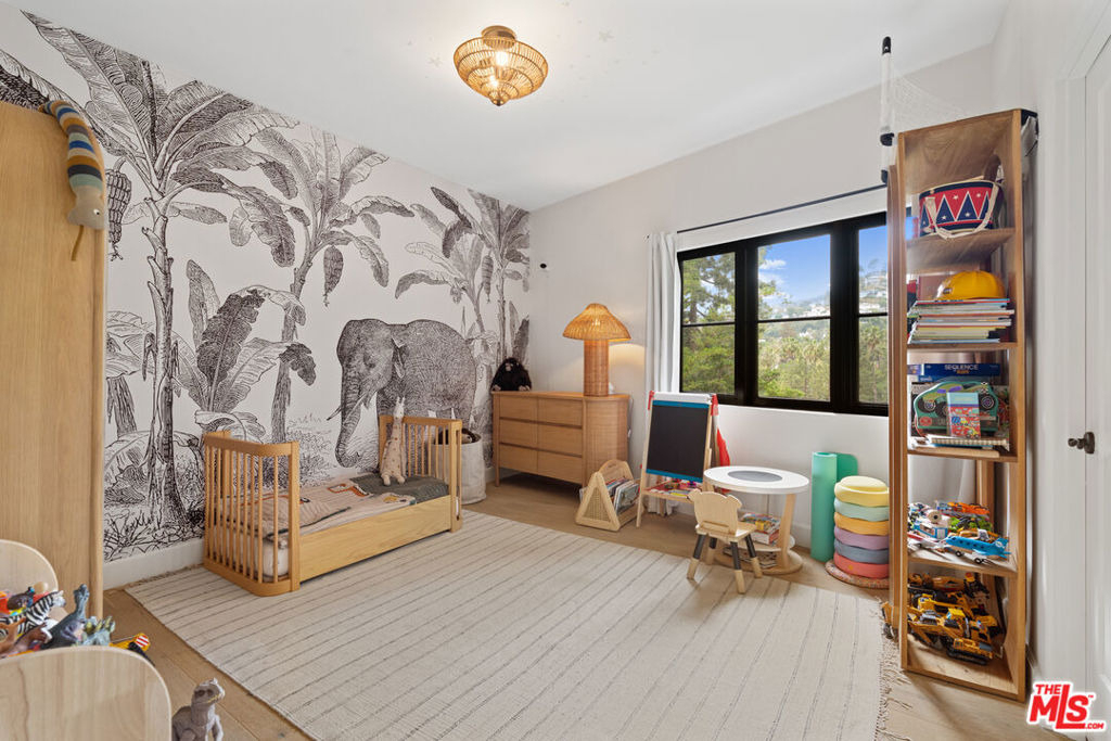 2065 Watsonia Terrace - Photo 19