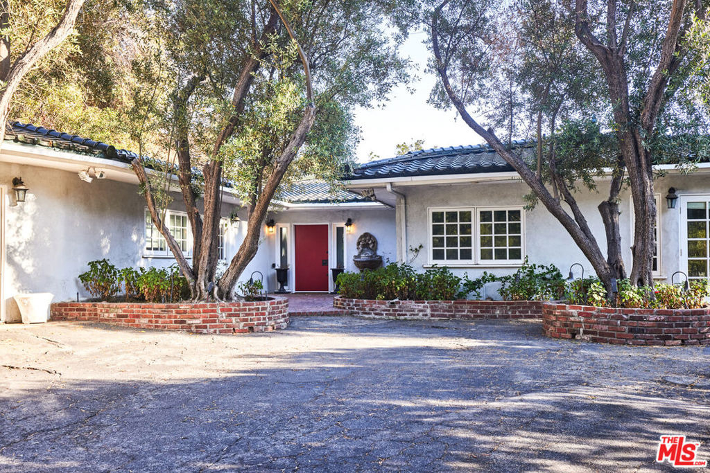 2200 Outpost Drive - Photo 0