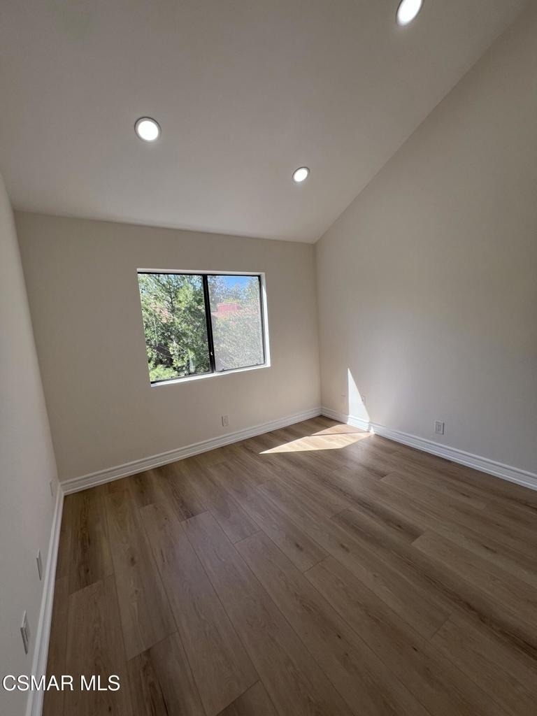 21900 Marylee Street - Photo 15