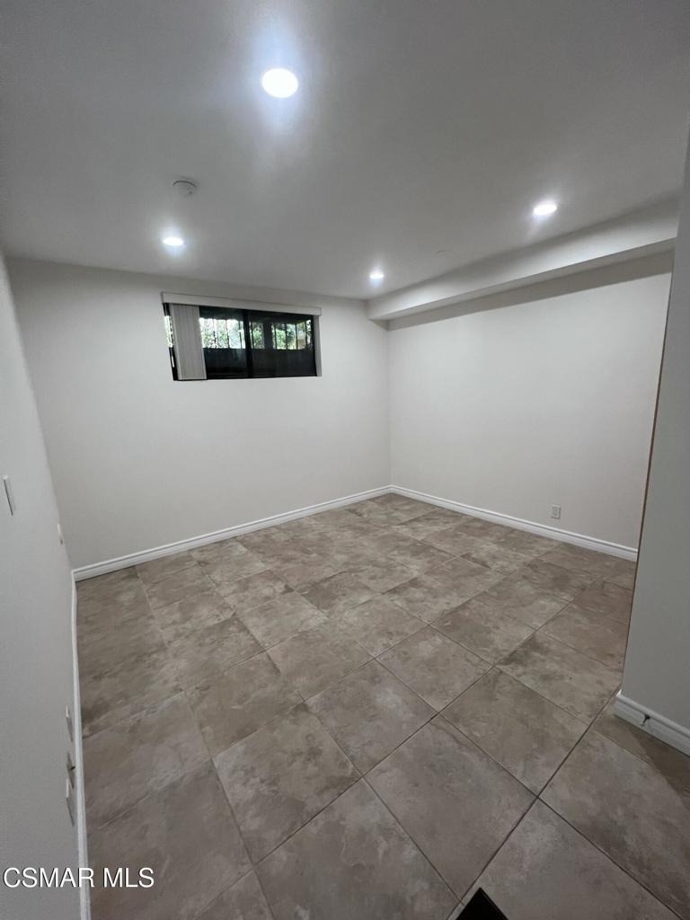 21900 Marylee Street - Photo 19