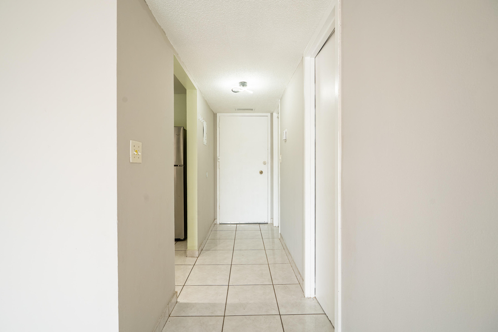 2200 E Hallandale Beach Boulevard - Photo 25