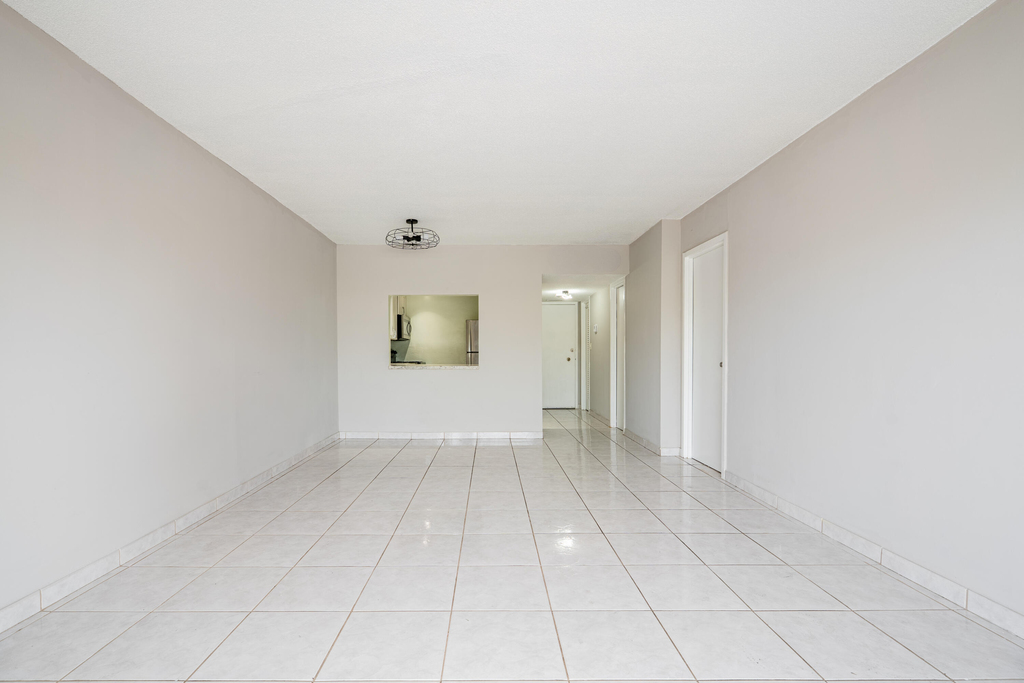 2200 E Hallandale Beach Boulevard - Photo 21