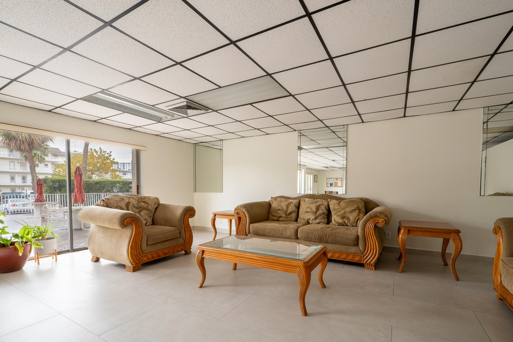 2200 E Hallandale Beach Boulevard - Photo 8