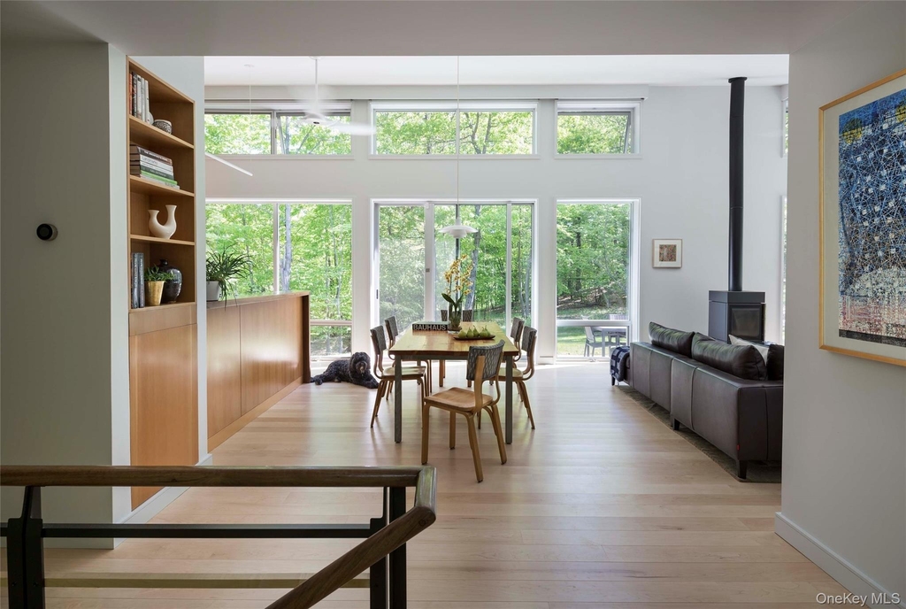 425 Lake Drive - Photo 3