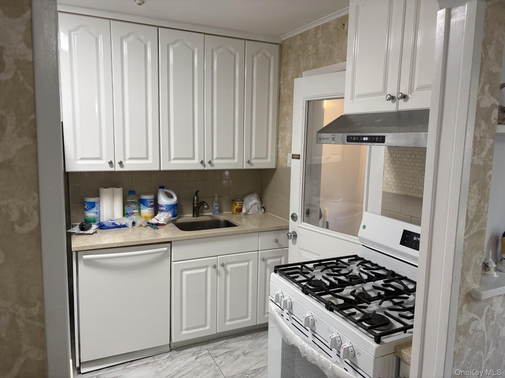 8111 261st Street - Photo 2
