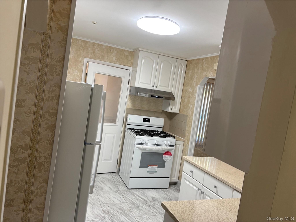 8111 261st Street - Photo 4