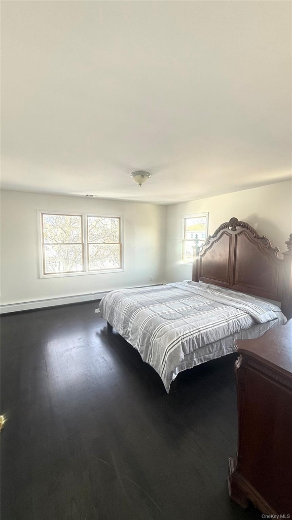 1318 Post Avenue - Photo 15