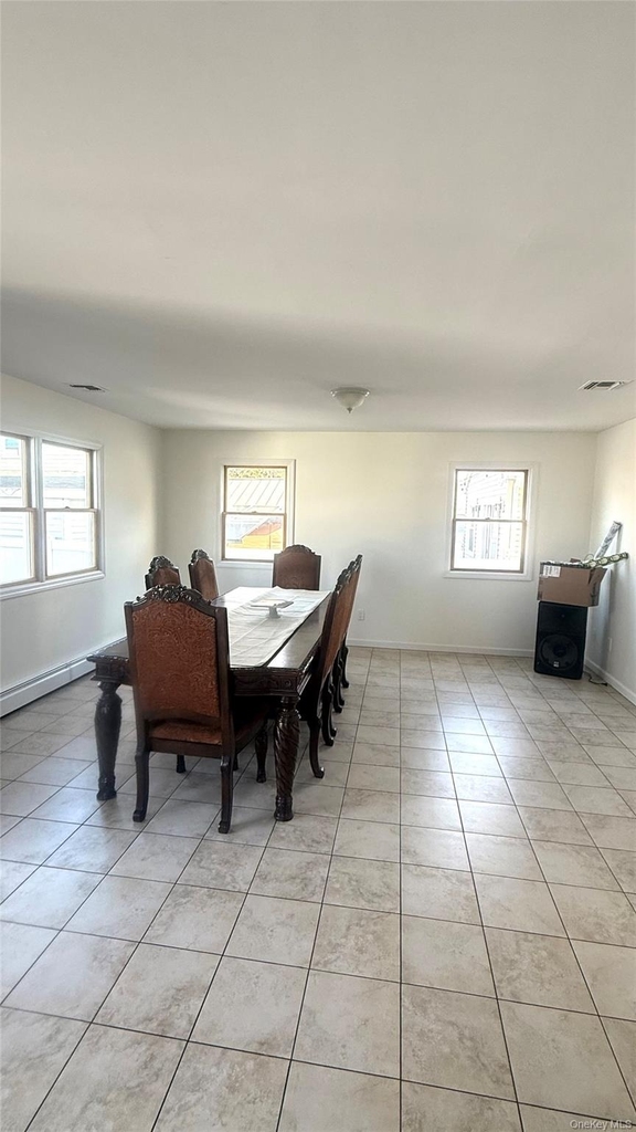 1318 Post Avenue - Photo 8
