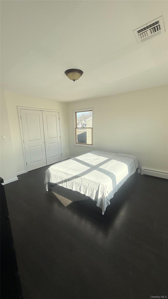 1318 Post Avenue - Photo 13