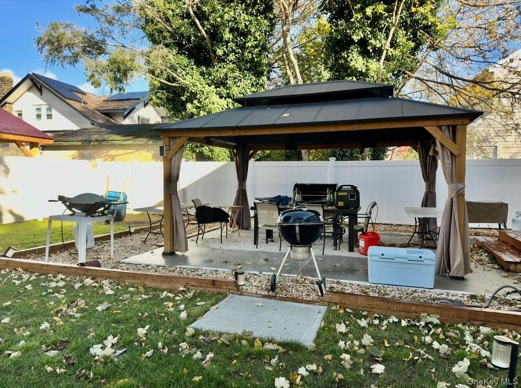 107 Fairview Avenue - Photo 14