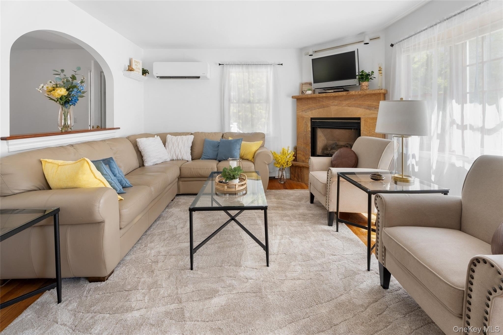 27 Summit Boulevard - Photo 3