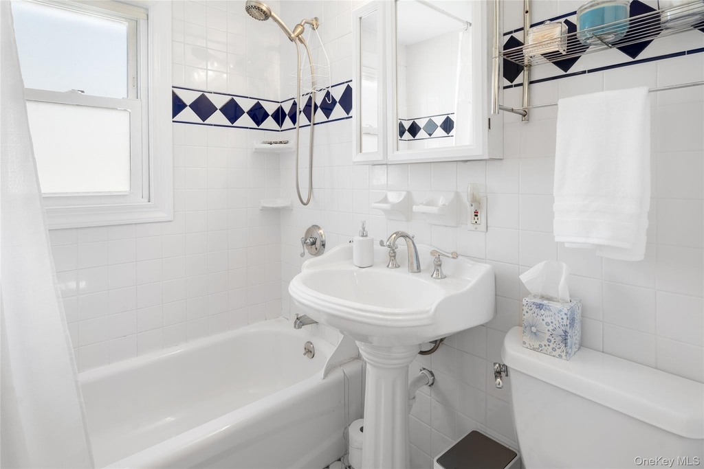 27 Summit Boulevard - Photo 15