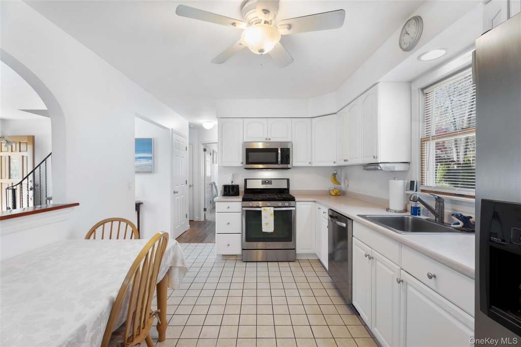 27 Summit Boulevard - Photo 6