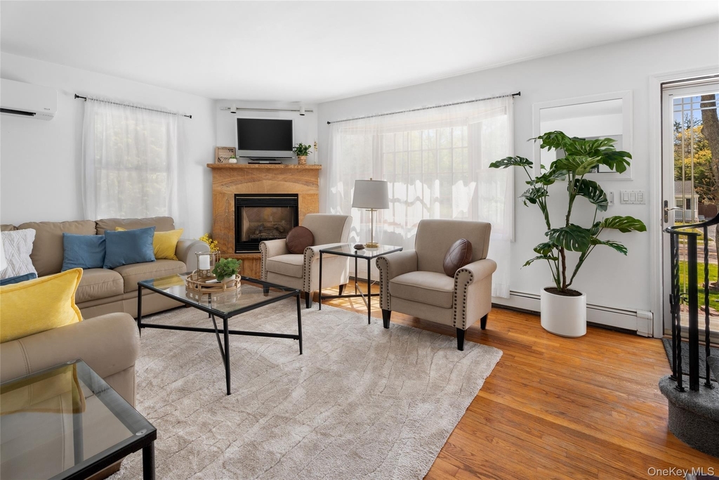 27 Summit Boulevard - Photo 4