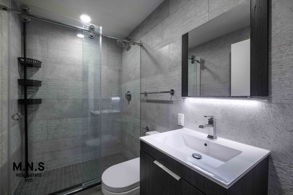 531 W 159th Street - Photo 13