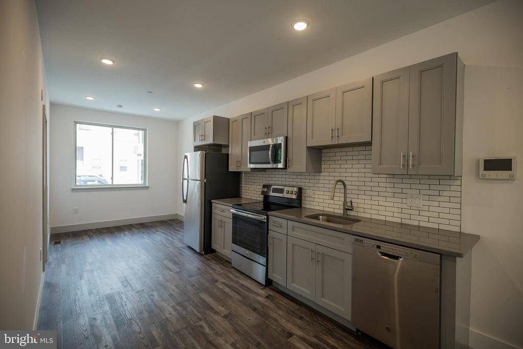 3716 Haverford Ave - Photo 1