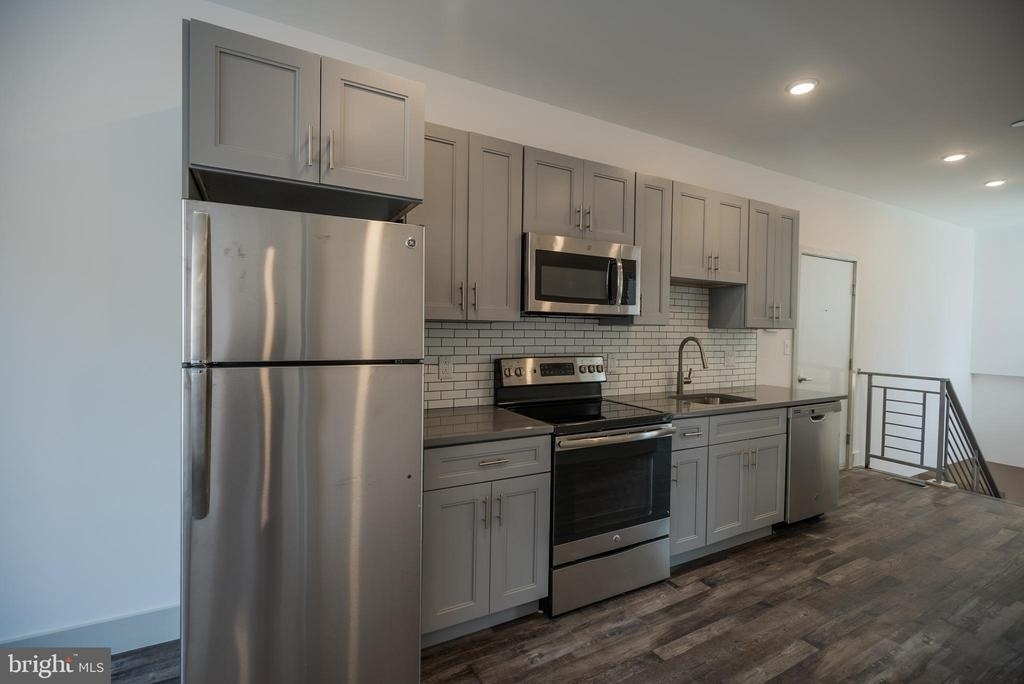 3716 Haverford Ave - Photo 2