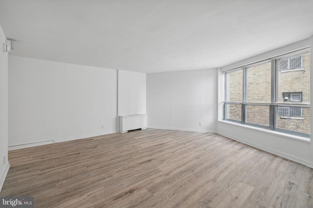 224 W Rittenhouse Square - Photo 3
