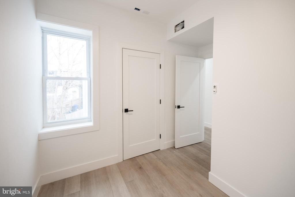 1838 S 23rd Street - Photo 10