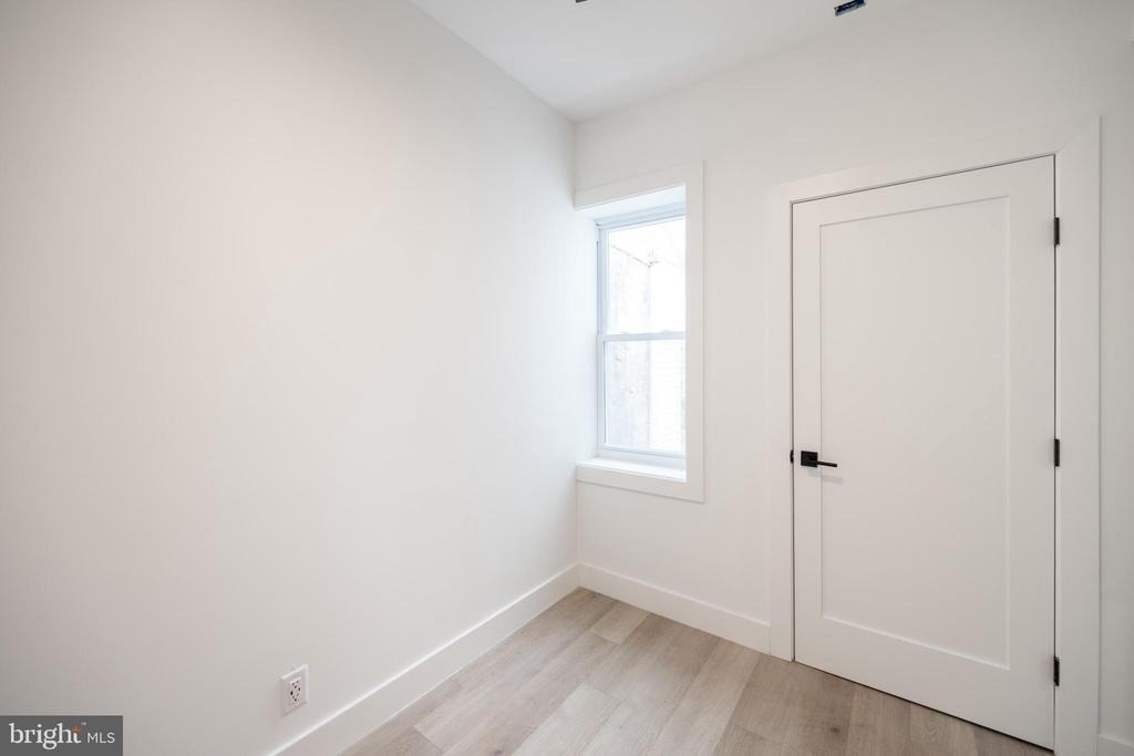 1838 S 23rd Street - Photo 9
