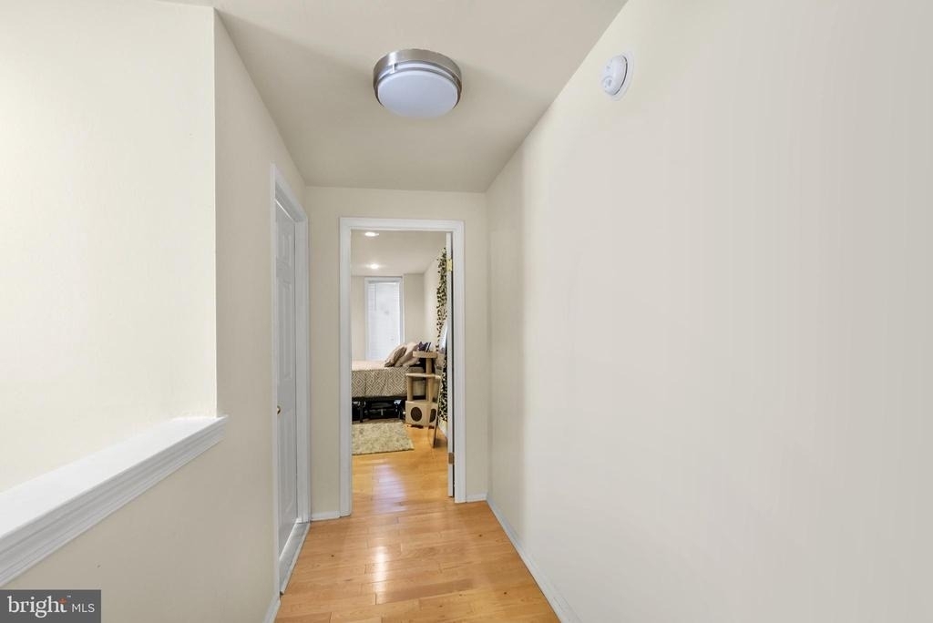 234 Bainbridge Street - Photo 5