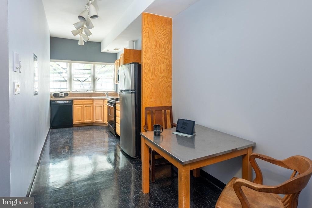 988 N 2nd Street - Photo 1
