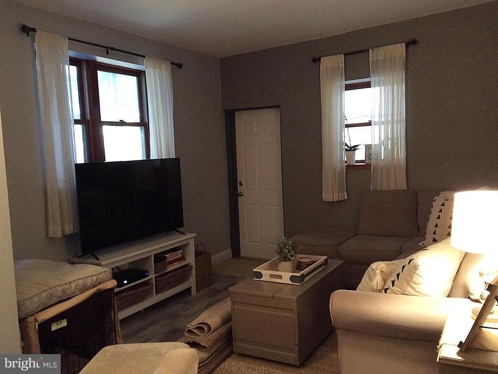 988 N 2nd Street - Photo 8