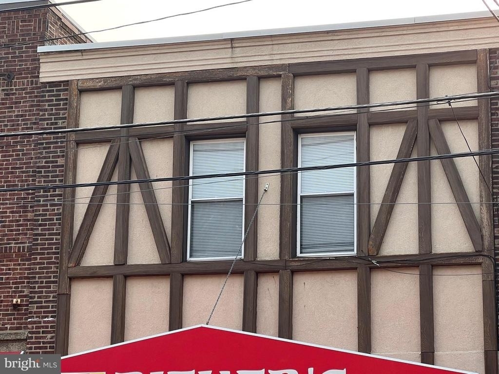 7979 Oxford Avenue - Photo 1