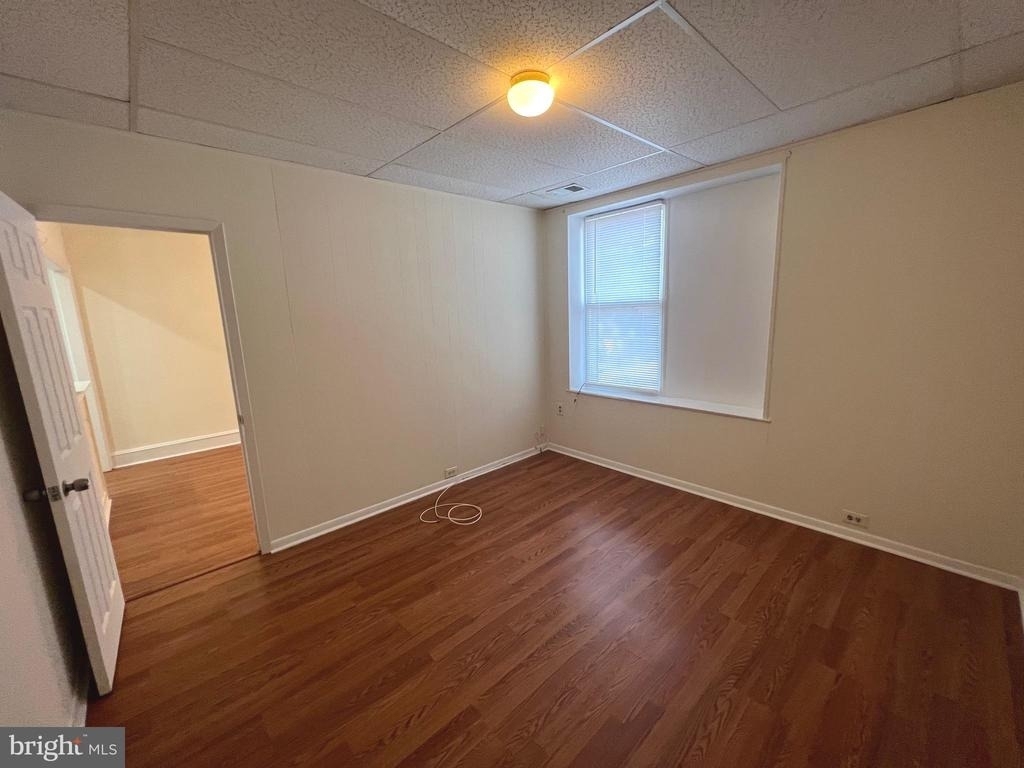7979 Oxford Avenue - Photo 11