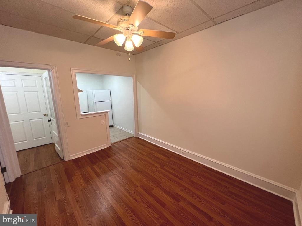 7979 Oxford Avenue - Photo 5