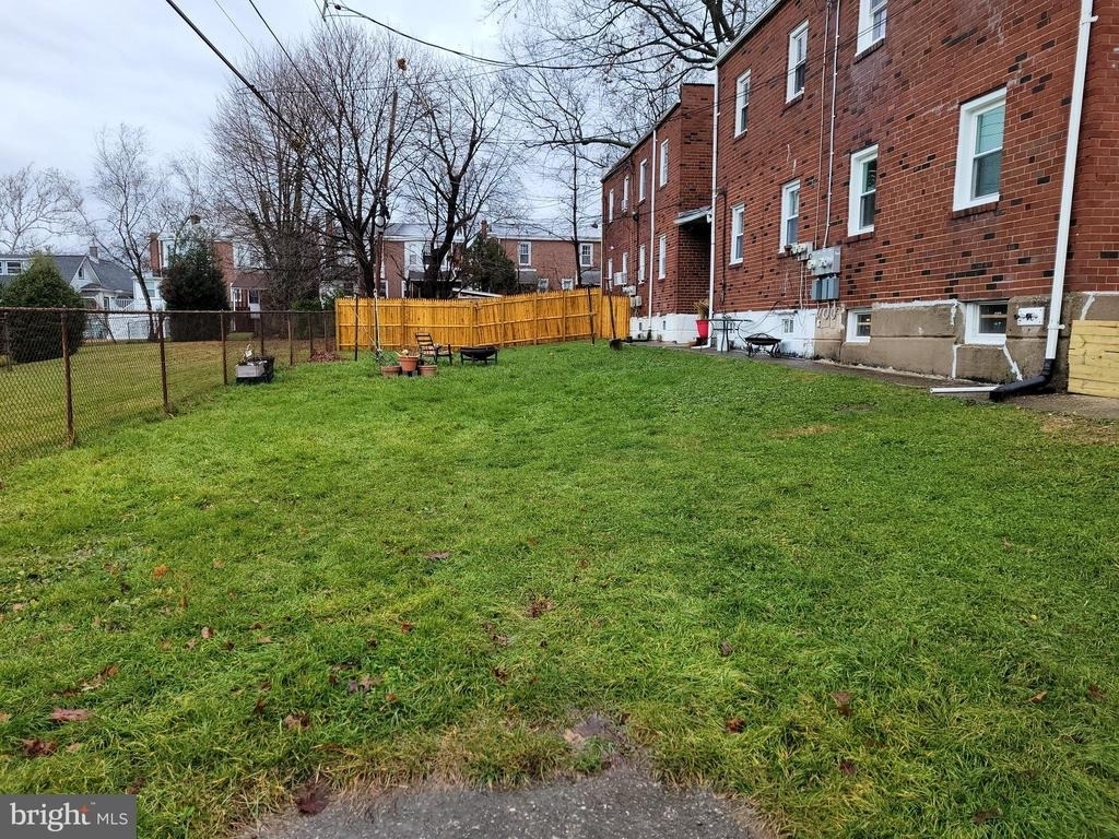 1331 Astor Street - Photo 8