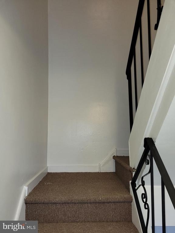 1331 Astor Street - Photo 10
