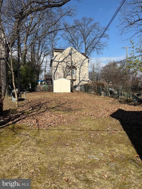 637 Hamilton Street - Photo 9