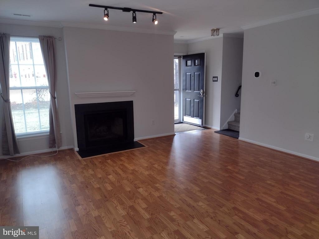 83 Avon Lane - Photo 4
