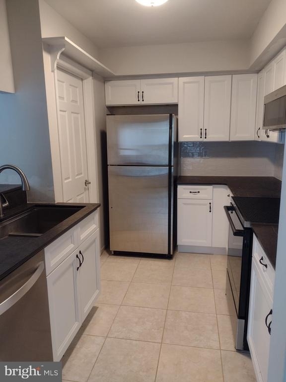 83 Avon Lane - Photo 10
