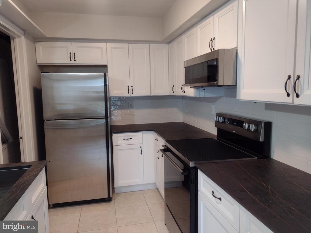 83 Avon Lane - Photo 5
