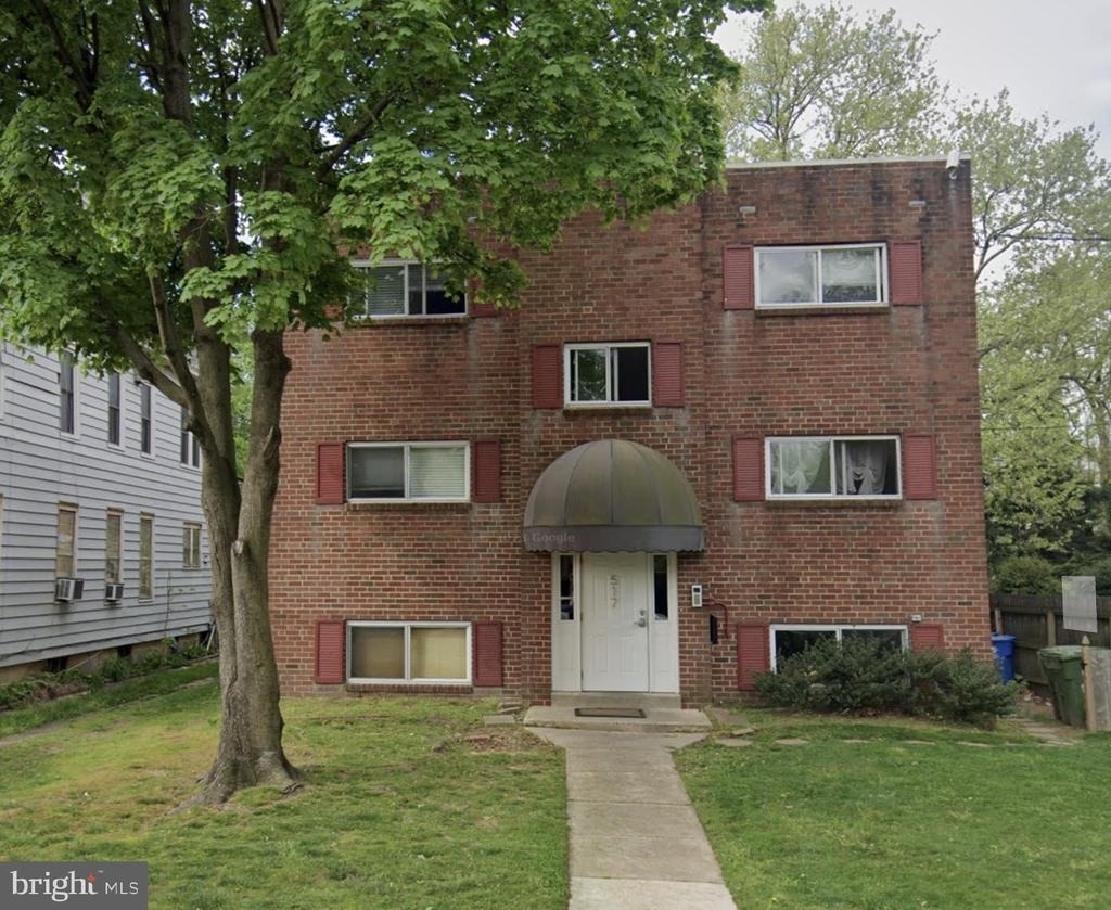 517 Morgan Avenue - Photo 0