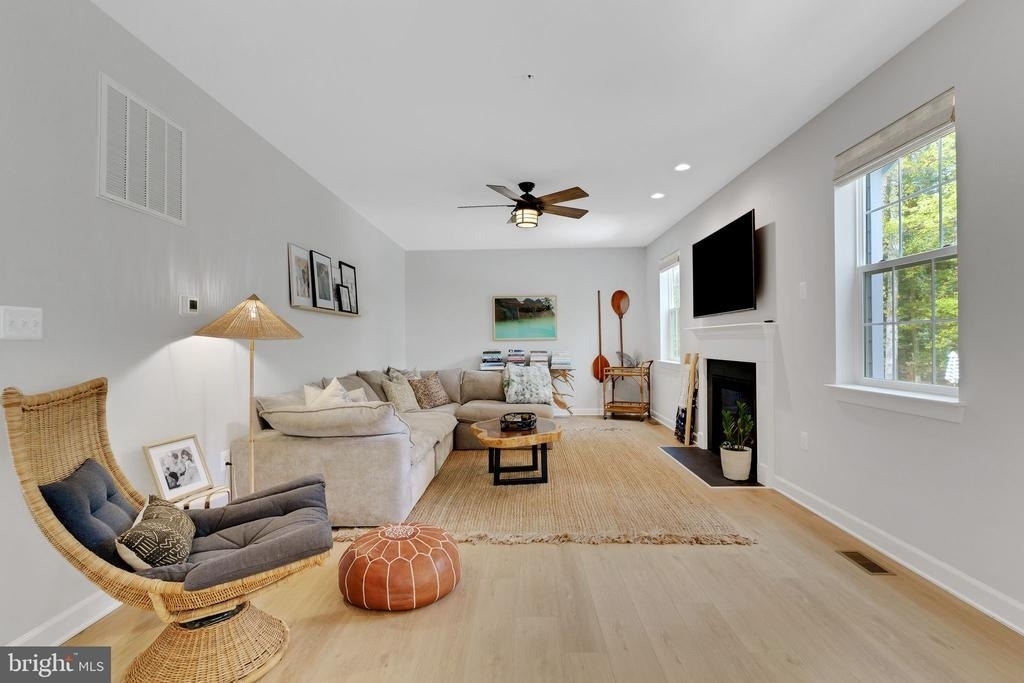 14720 Locust Court - Photo 2