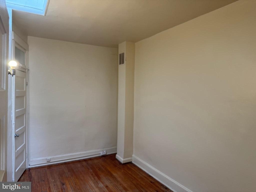 1638 Darley Avenue - Photo 10