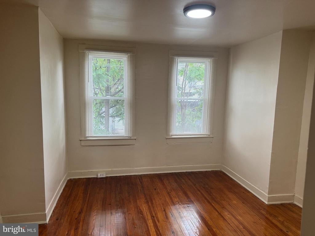 1638 Darley Avenue - Photo 6