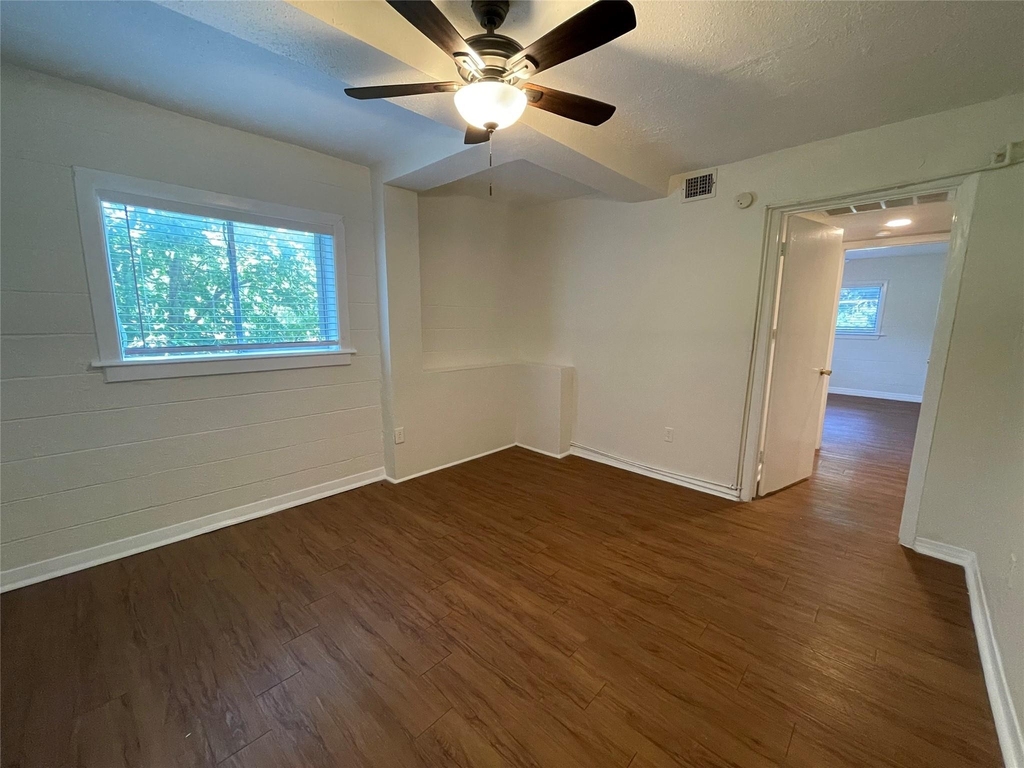 3106 Duval St - Photo 14