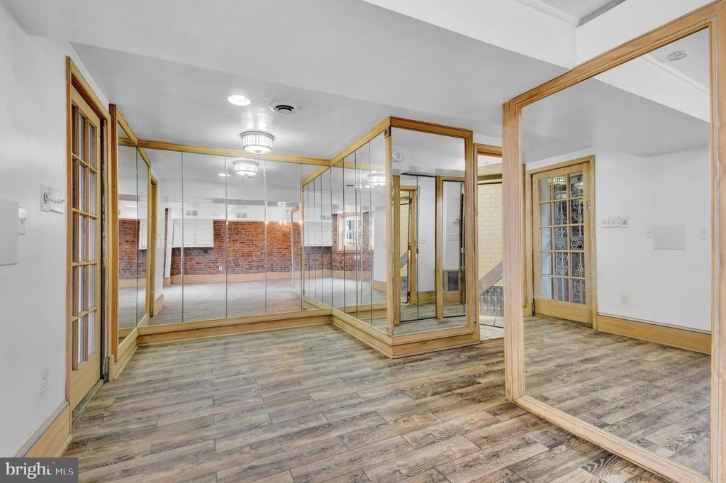 1118 Girard Street Nw - Photo 5