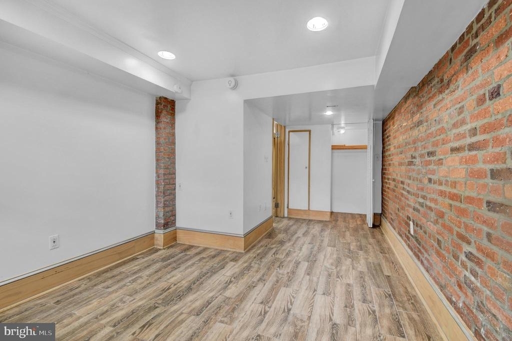 1118 Girard Street Nw - Photo 8